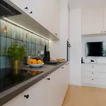 Shortstaypoland Szwedzka